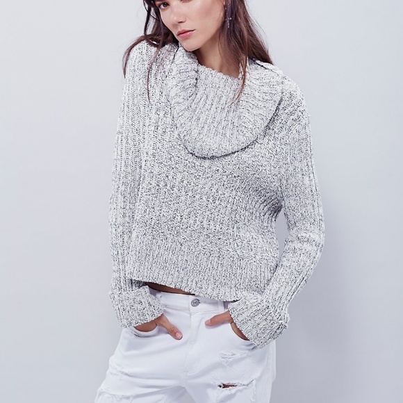 Free People Sweaters - Free People Crop Cable Chunky Turtleneck Sweater M